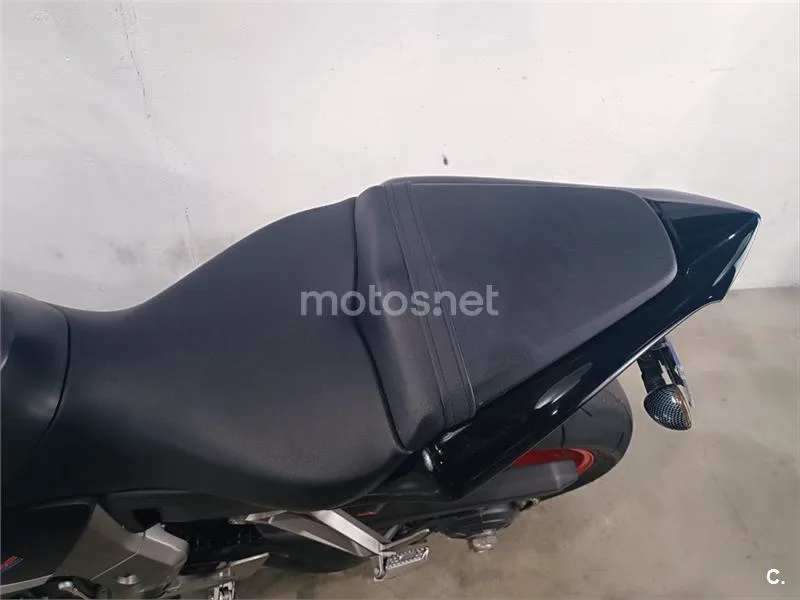 Honda CB 1000R – Vista 19