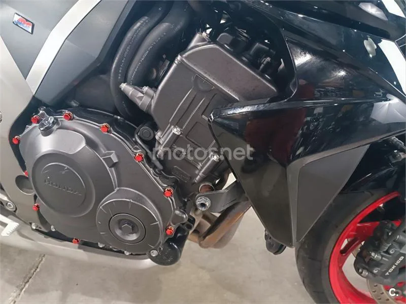 Honda CB 1000R – Vista 23