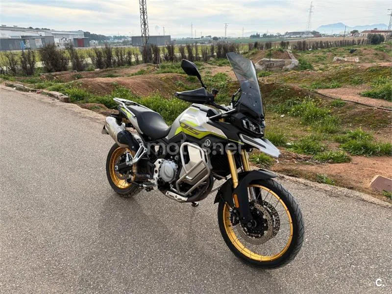 Voge 900 DSX – Vista 3
