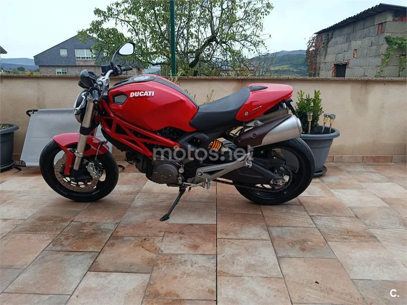 Ducati Monster 696+ 4800 € 2014 Ourense - 1