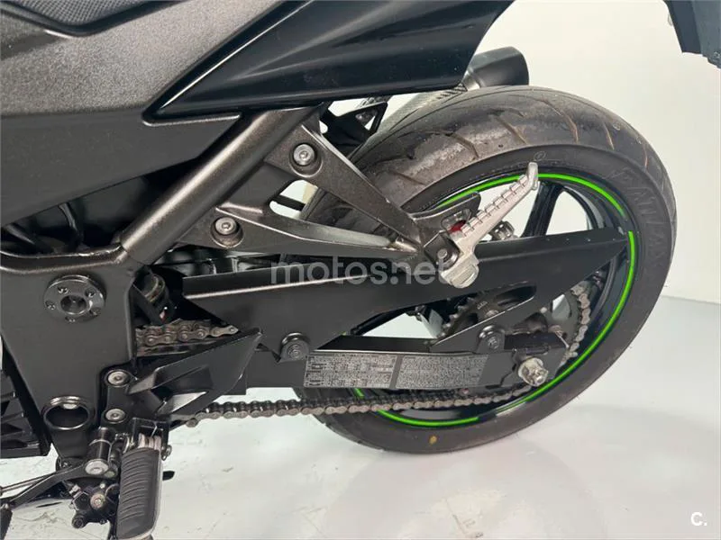 Kawasaki Ninja 250 R – Vista 21