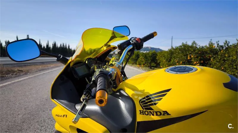 Honda CBR 600F – Vista 8