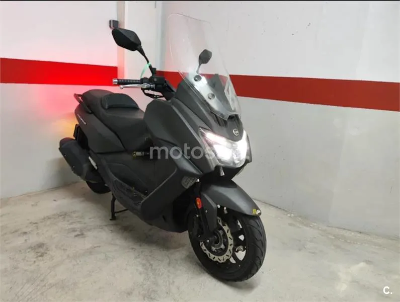 SYM Maxsym 400 – Vista 6