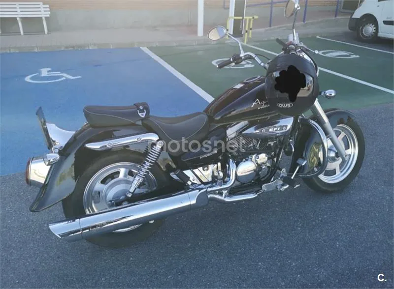 Hyosung GV 250i AQUILA – Vista 7