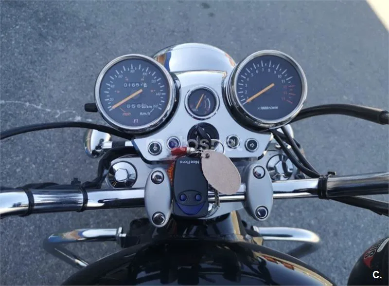 Hyosung GV 250i AQUILA – Vista 8