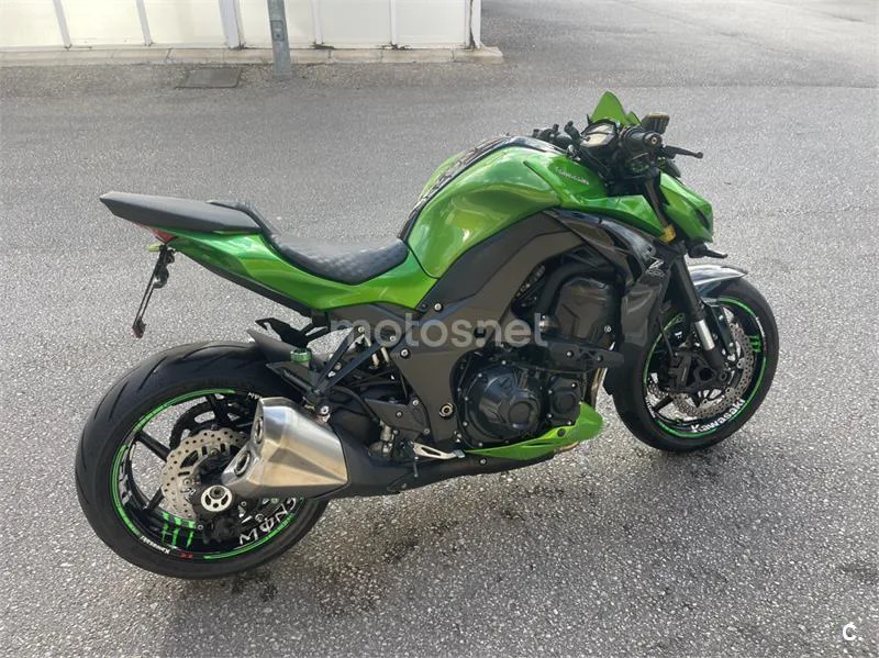 Kawasaki Z1000 – Vista 3