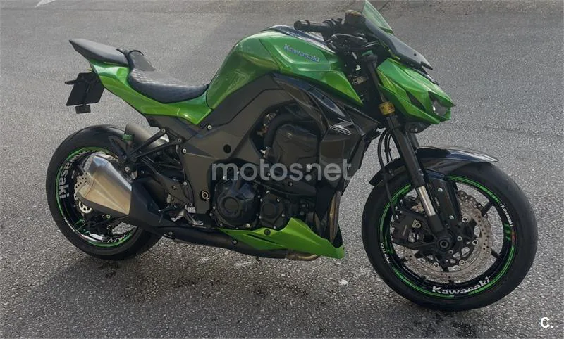 Kawasaki Z1000 – Vista 9