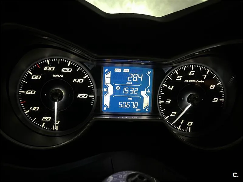 Yamaha XMAX 300 – Vista 4