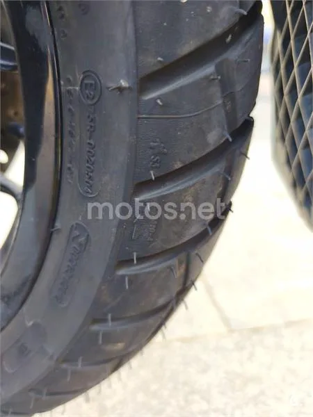 Aprilia SR GT 125 – Vista 4