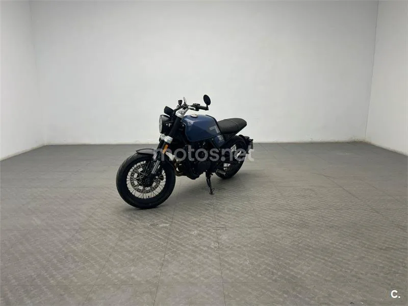 Brixton Crossfire 500 – Vista 4