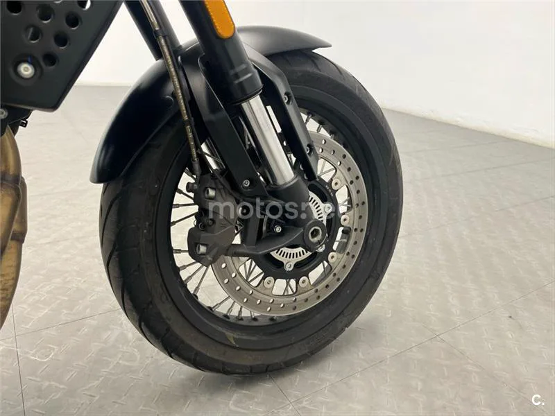 Brixton Crossfire 500 – Vista 8