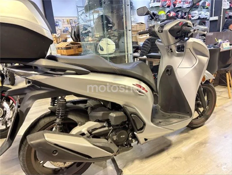 Honda SH 350i – Vista 3
