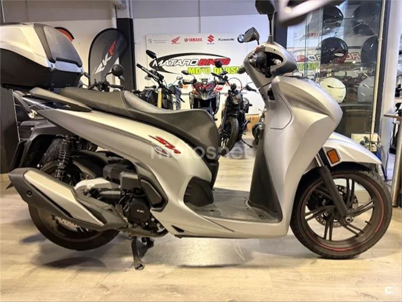 Honda SH 350i – Vista 4
