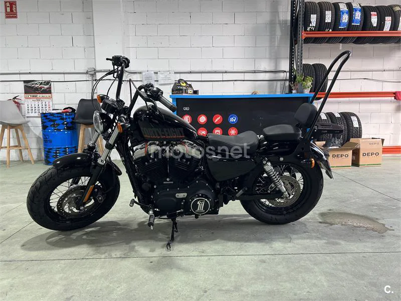 Harley-Davidson Sportster Forty-Eight – Vista 8