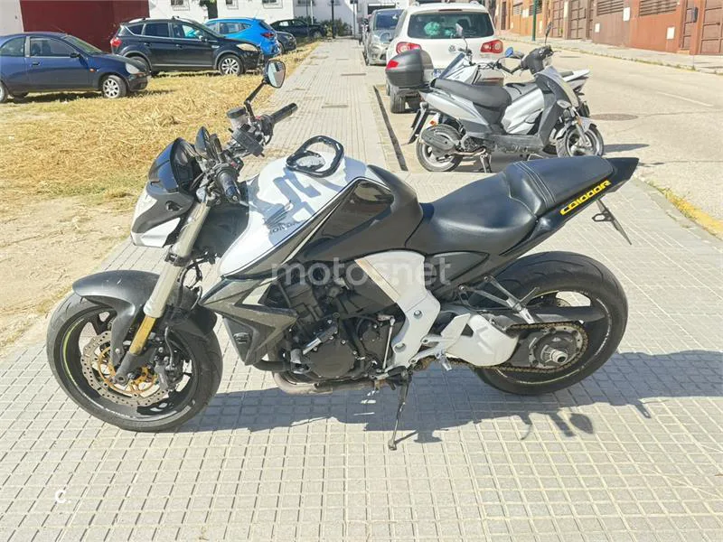 Honda CB1000R - Vista 3