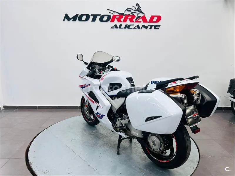 Honda VFR 800 – Vista 5