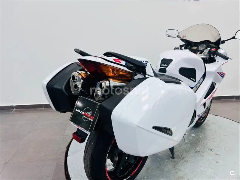 Honda VFR 800 – Vista 6