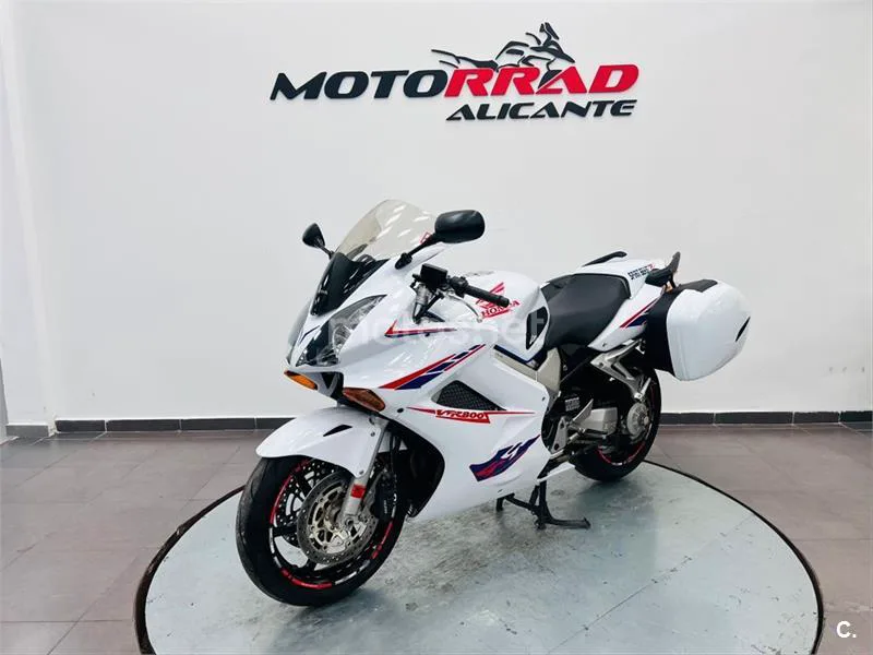 Honda VFR 800 – Vista 10