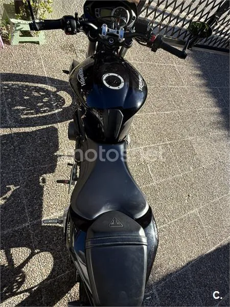 Triumph Street Triple – Vista 5