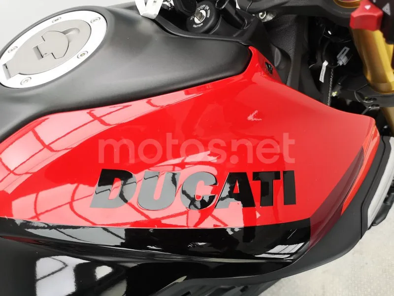 Ducati Monster – Vista 12