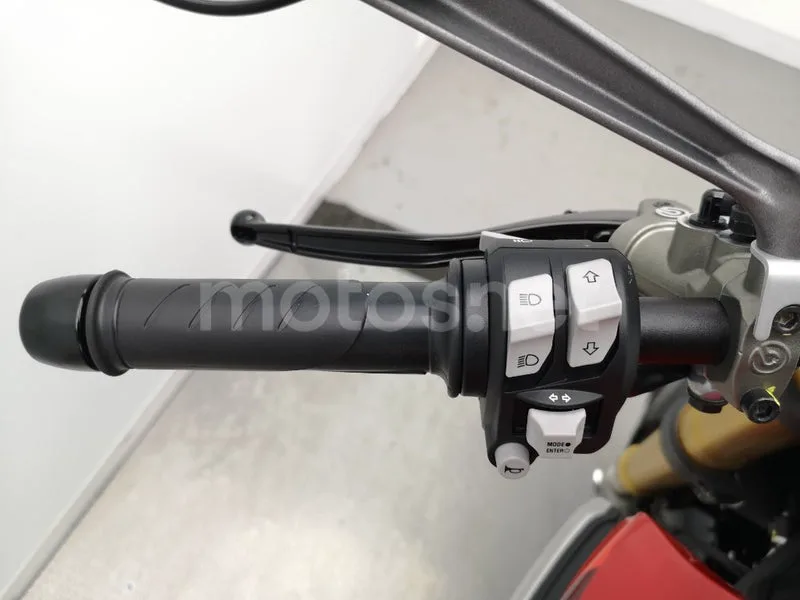 Ducati Monster – Vista 9