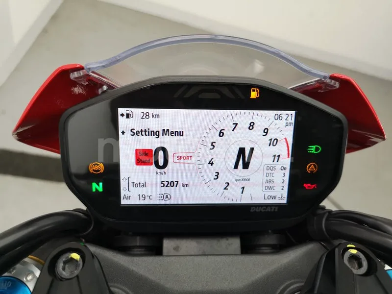 Ducati Monster – Vista 10
