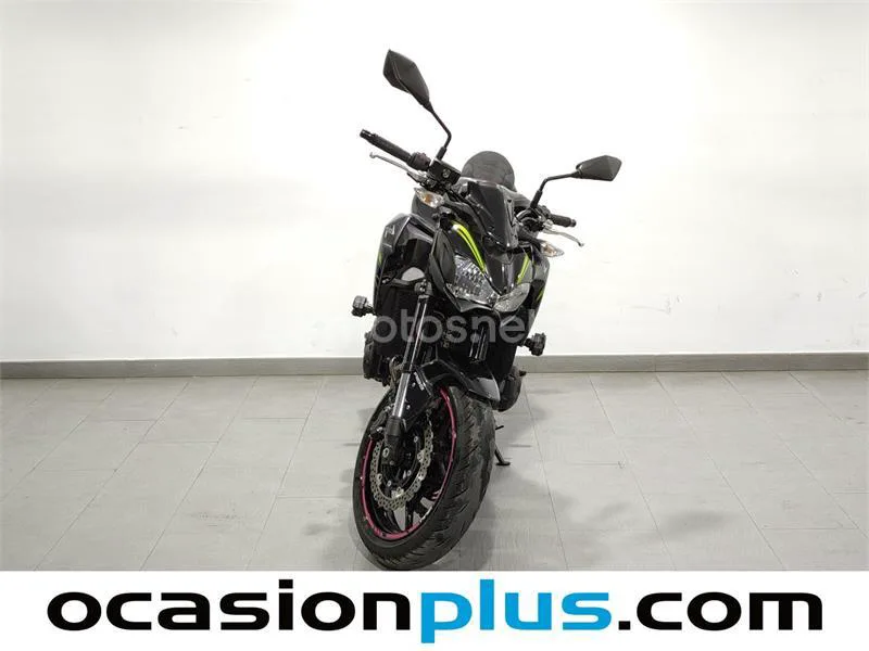 Kawasaki Z900 – Vista 5