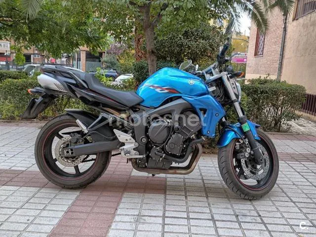 Yamaha FZ6 N S2 – Vista 2