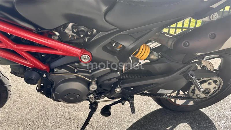 Ducati Monster 796 – Vista 8