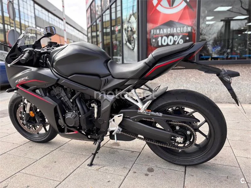 Honda CBR650R - Vista 11