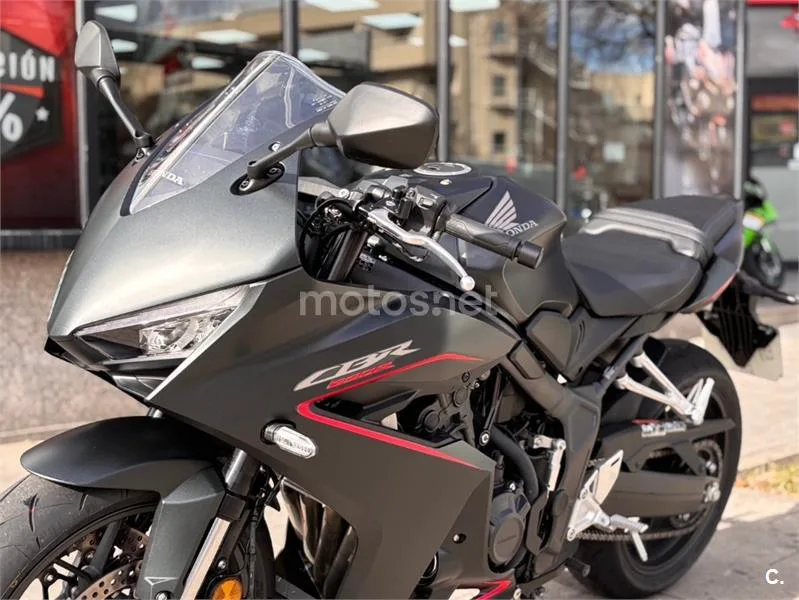 Honda CBR650R - Vista 14