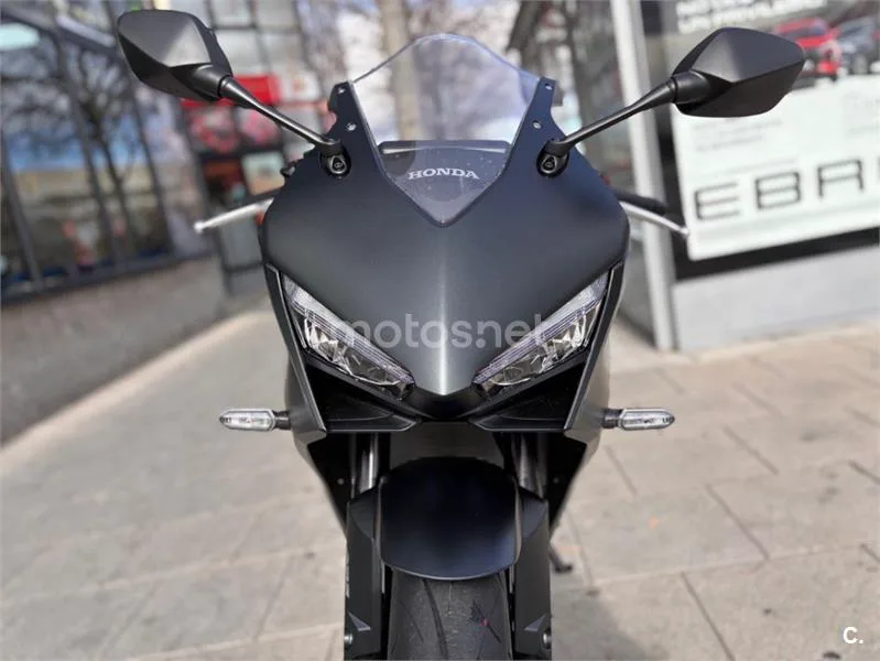 Honda CBR650R - Vista 6
