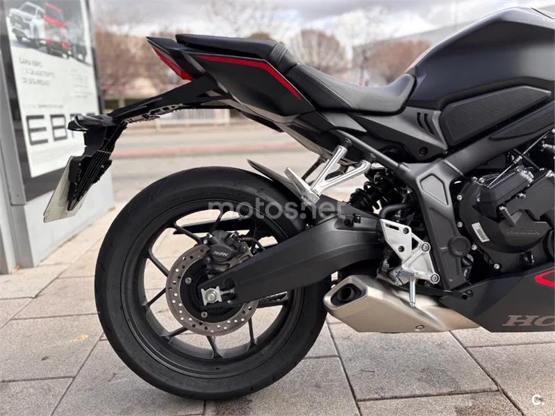 Honda CBR650R - Vista 9