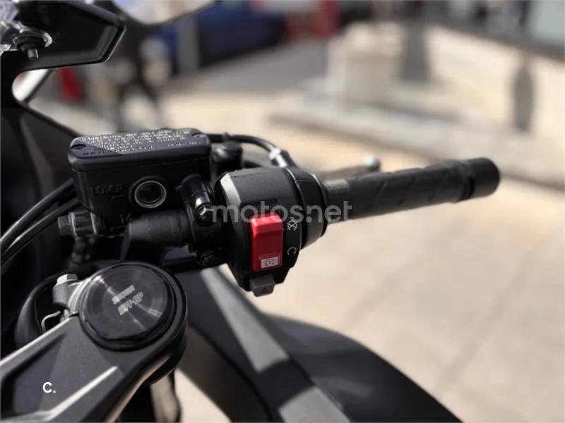 Honda CBR 650 R – Vista 18