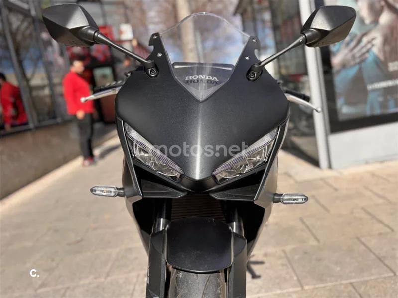 Honda CBR 650 R – Vista 6