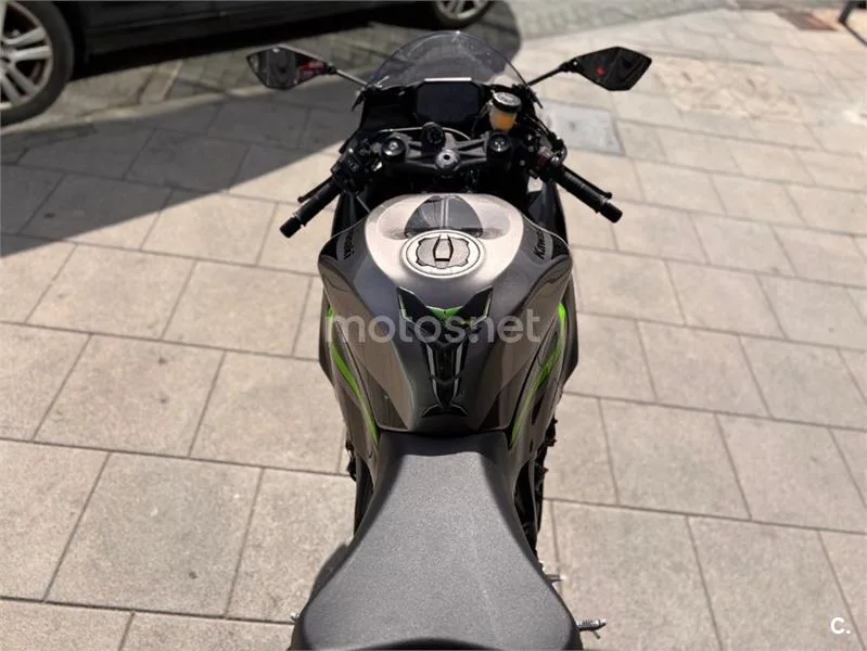 Kawasaki Ninja ZX-6R – Vista 12
