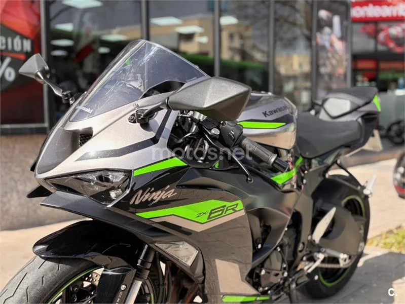 Kawasaki Ninja ZX-6R – Vista 14
