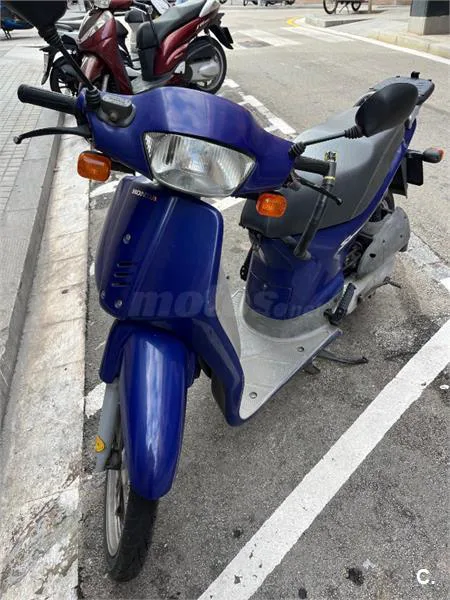 Honda SH100 – Vista 3