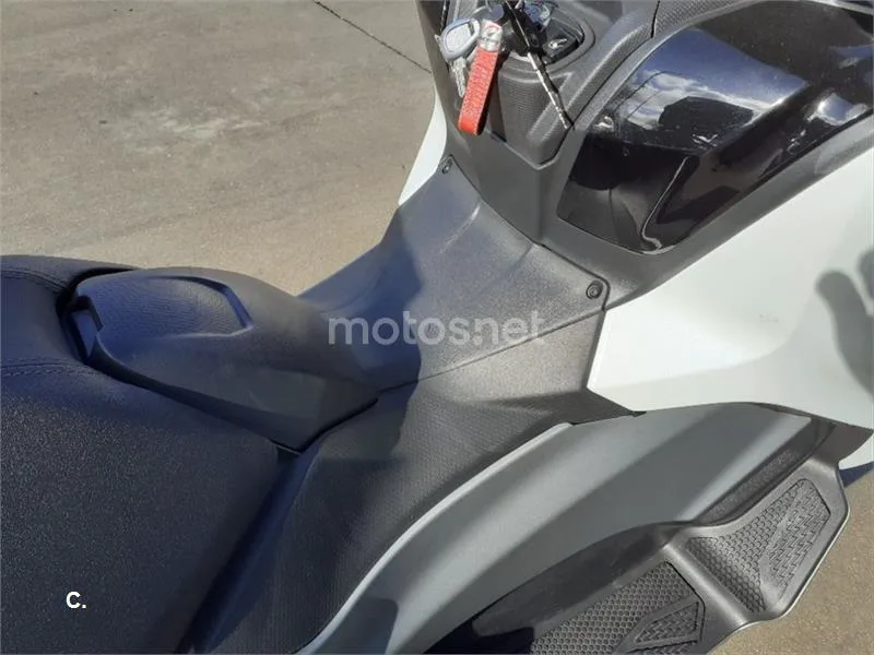 SYM Maxsym TL 500 – Vista 17