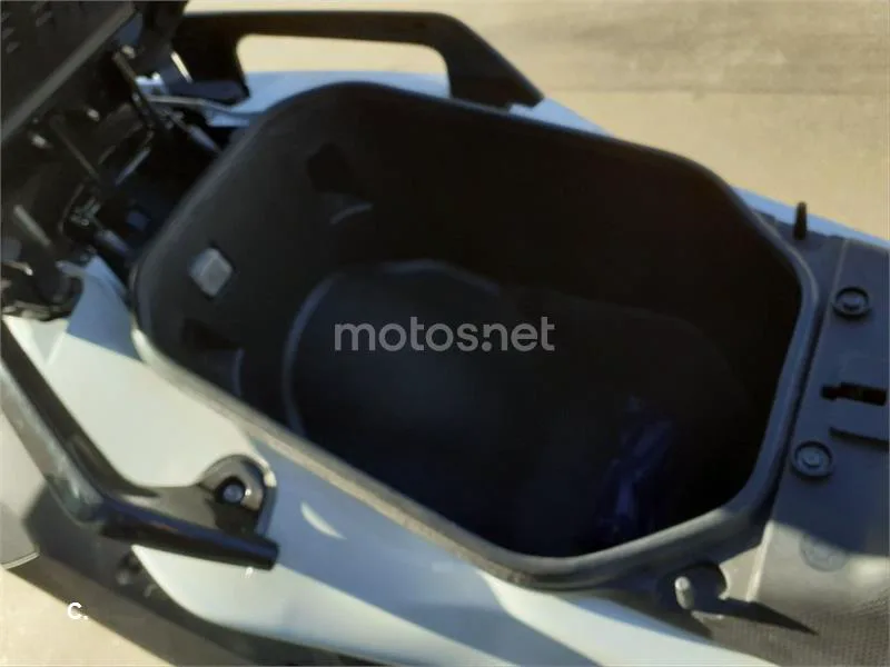 SYM Maxsym TL 500 – Vista 18