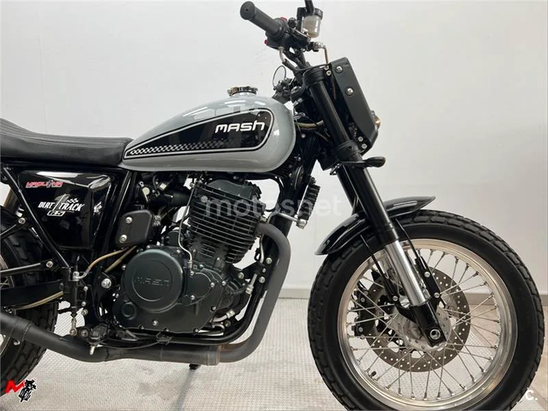 MASH Cafe Racer – Vista 3