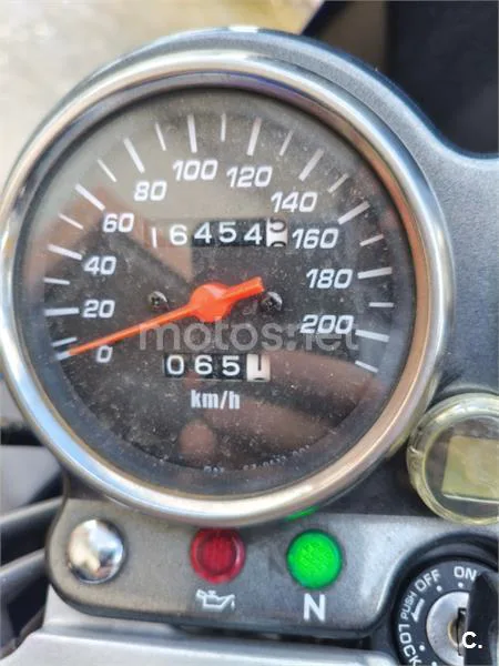 Suzuki GS 500F – Vista 7