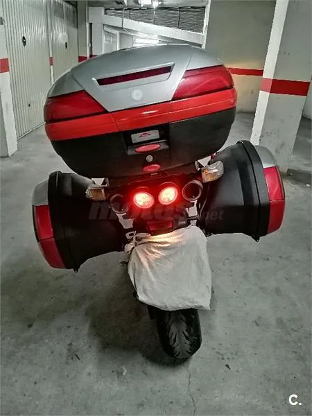 Suzuki GSR 600 – Vista 2