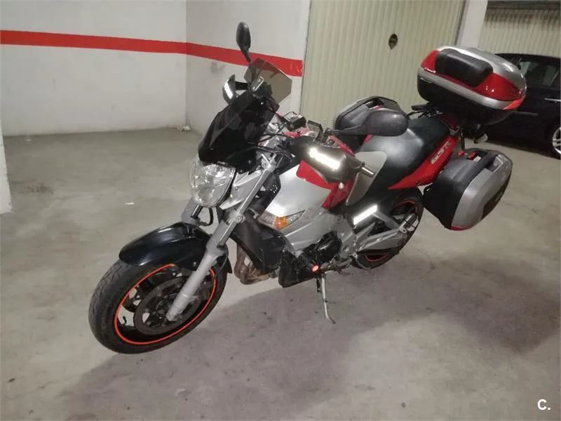Suzuki GSR 600 – Vista 5