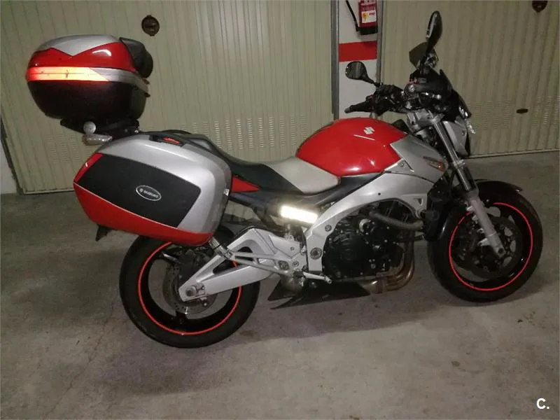 Suzuki GSR 600 – Vista 6
