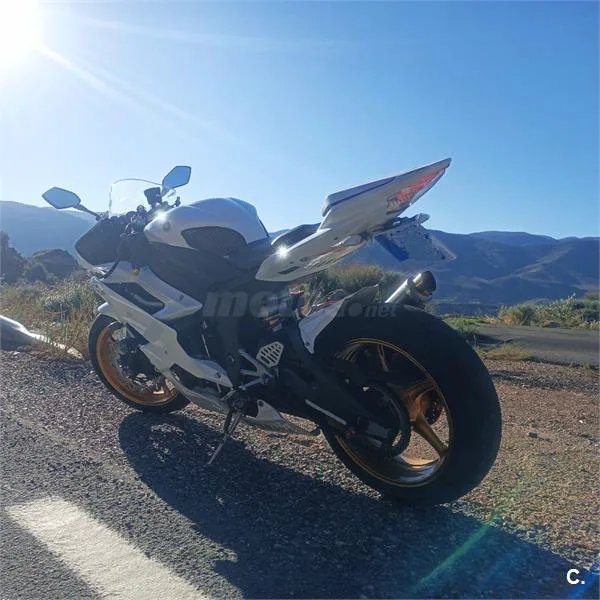 Yamaha R6R – Vista 3