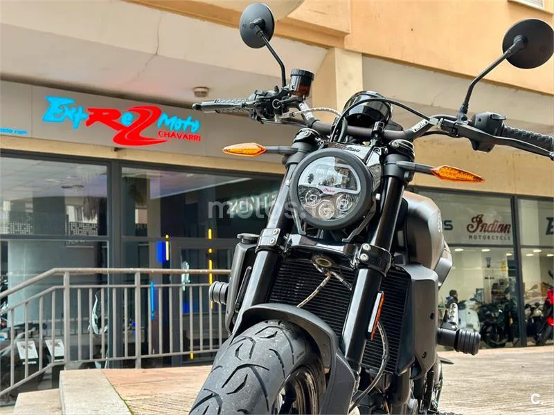 Indian FTR 1200 – Vista 33