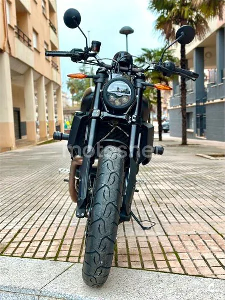 Indian FTR 1200 – Vista 35