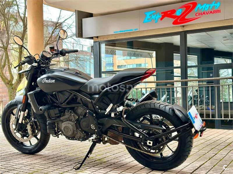 Indian FTR 1200 – Vista 44