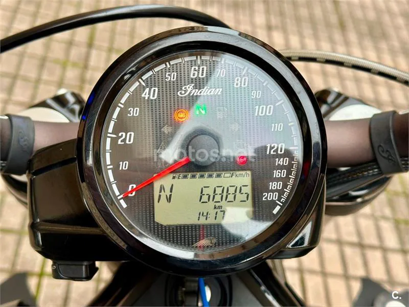 Indian FTR 1200 – Vista 7